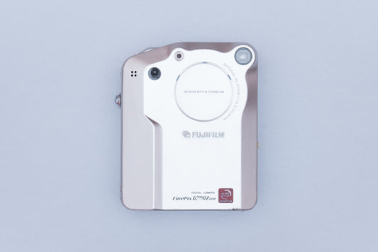 Fujifilm FinePix 6800 Zoom Compact Y2K Digital Camera