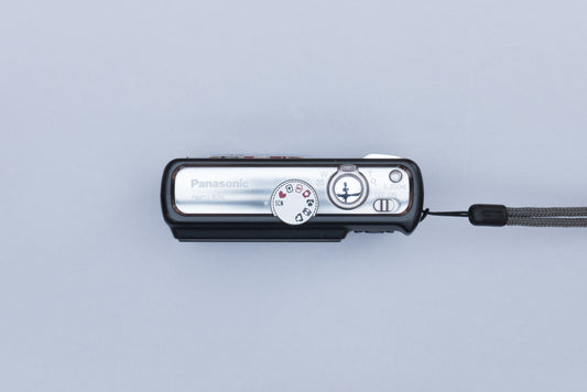 Panasonic Lumix DMC-LS75 Compact Y2K Digital Camera