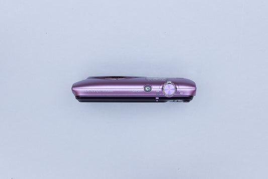 Nikon Coolpix S3500 Compact Digital Camera