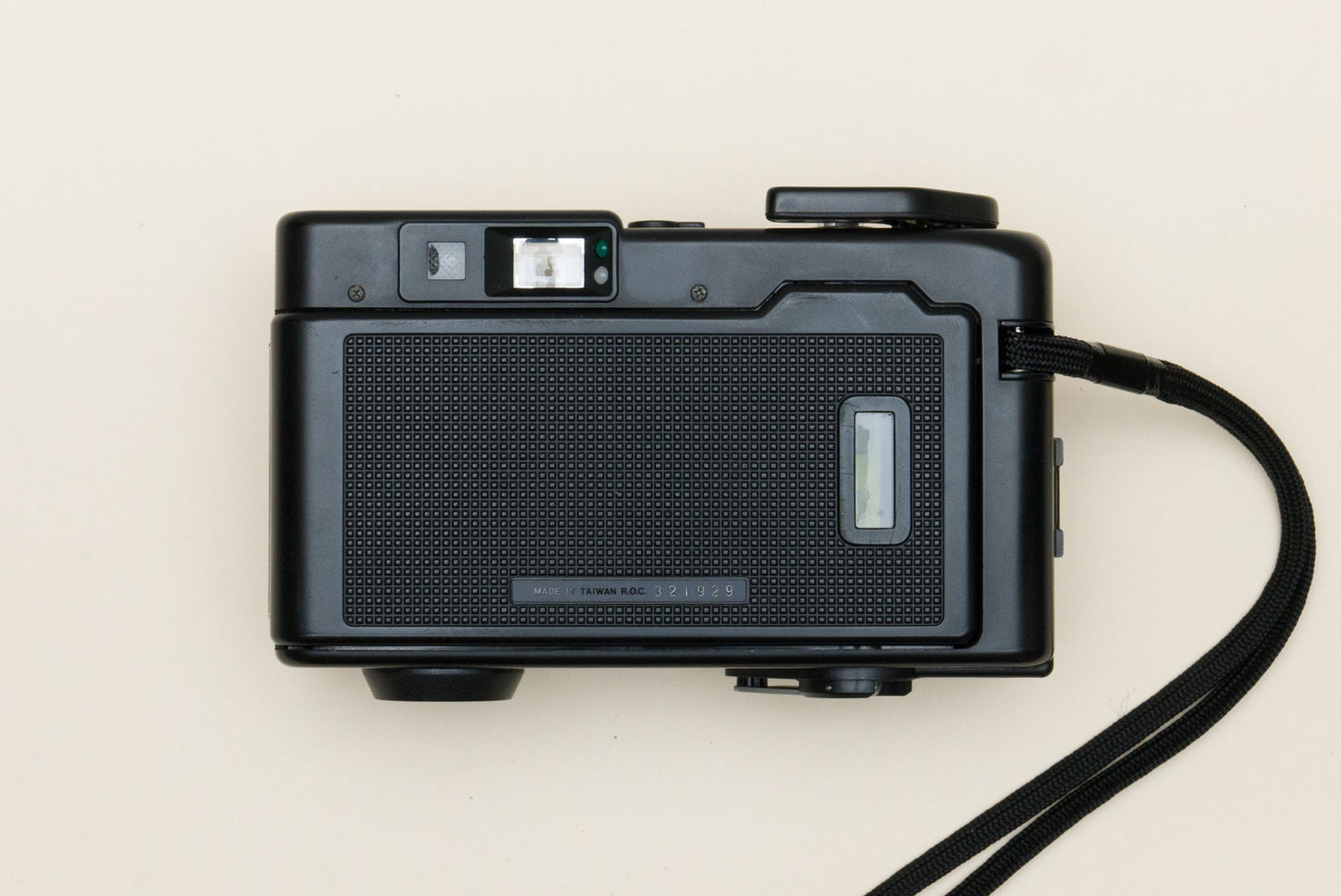 Chinon Monami 35 FS Compact 35mm Film Camera Point and Shoot