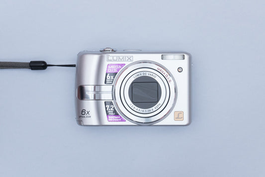 Panasonic Lumix DMC-LZ6 Compact Y2K Digital Camera