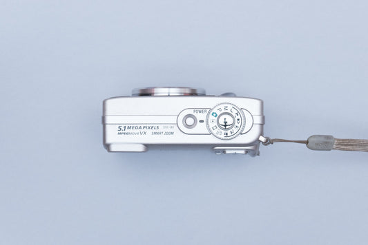 Sony Cyber-Shot DSC-W1 Compact Y2K Digital Camera