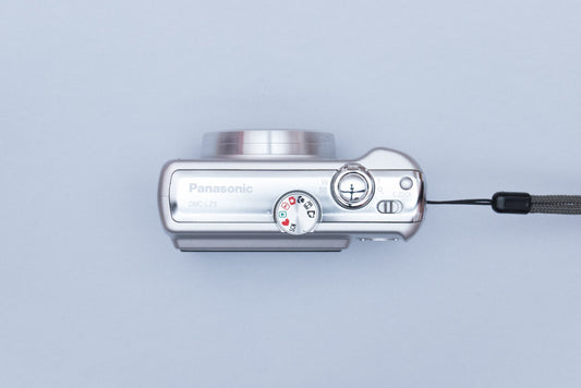 Panasonic Lumix DMC-LZ6 Compact Y2K Digital Camera