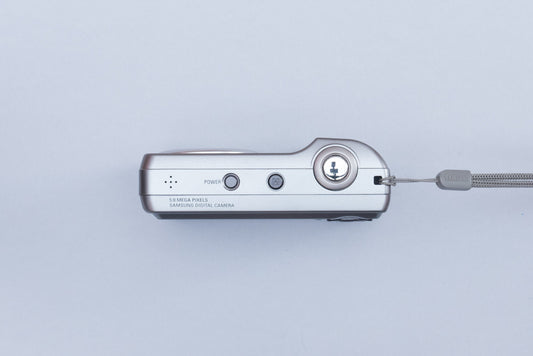 Samsung Digimax D53 Compact Y2K CCD Digital Camera 2000s Digicam