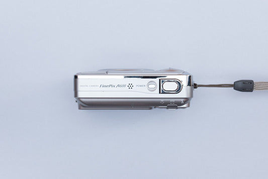 Fujifilm FinePix A600 Compact Y2K CCD Digital Camera 2000s Digicam