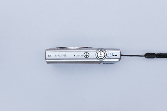 Canon IXUS 145 Compact Digital Camera