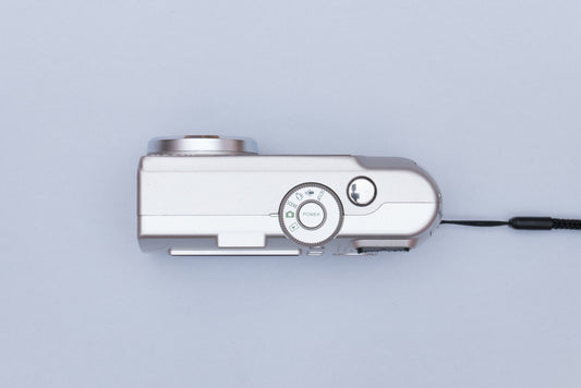 Ricoh Caplio G4 Wide Compact Y2K Digital Camera