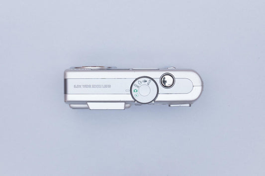 Ricoh Caplio RX Wide Compact Y2K Digital Camera