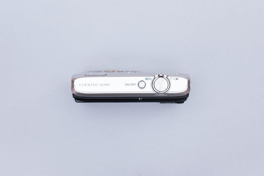 Nikon Coolpix S6300 Compact Y2K Digital Camera