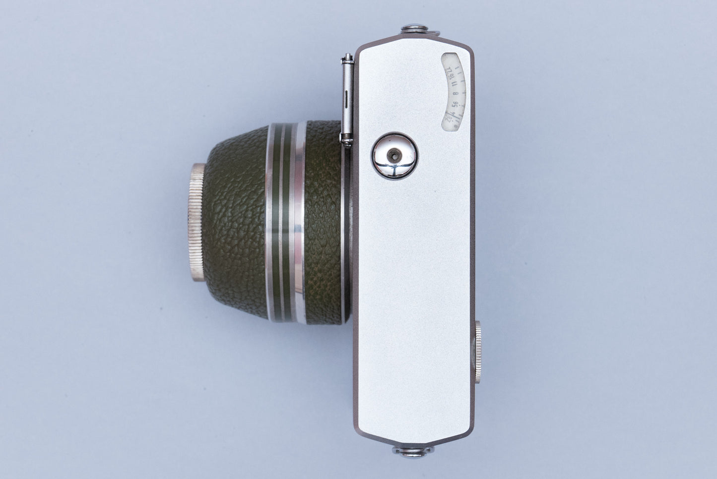 Werra IV Olive Rangefinder 35mm Film Camera with Carl Zeiss Tessar lens