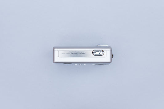 Fujifilm FinePix F440 Compact Y2K Digital Camera