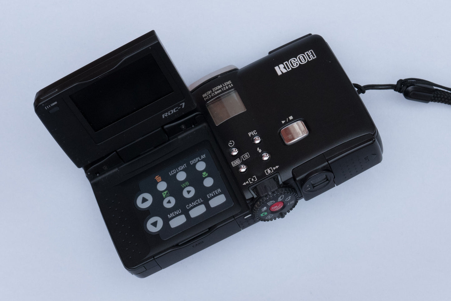 Ricoh RDC-7 Compact Y2K Digital Camera