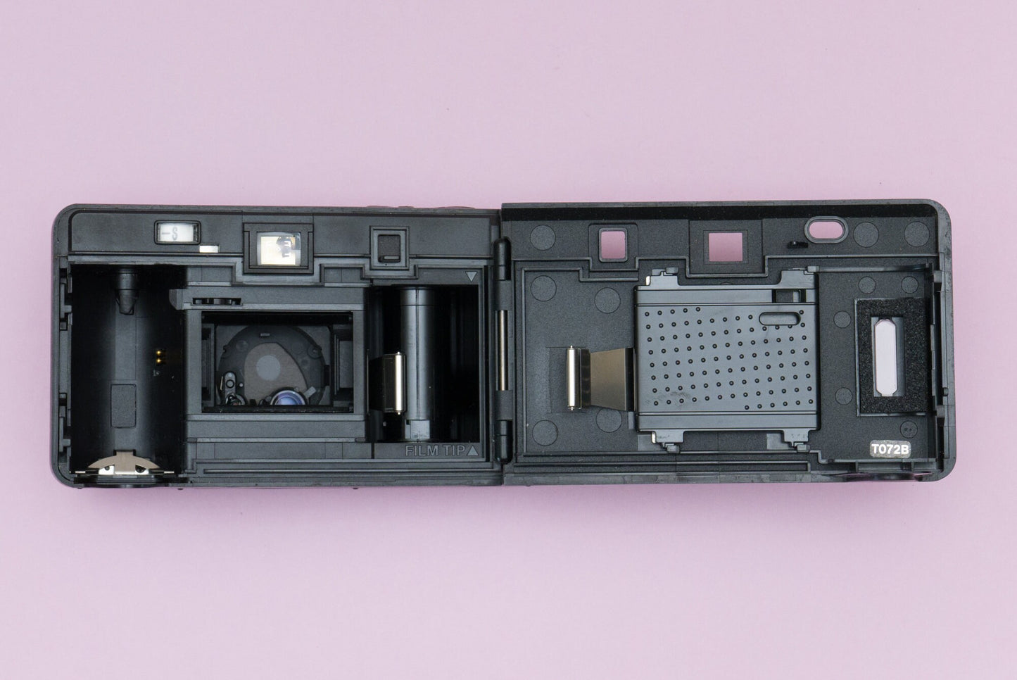 Chinon Pocket DUAL AF P Switchable 28/52mm Panorama Compact 35mm Point and Shoot Film Camera