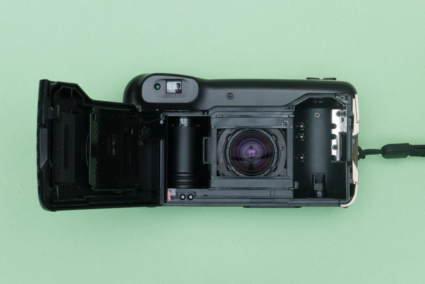 Polaroid 900z Point and Shoot Compact 35mm Film Camera