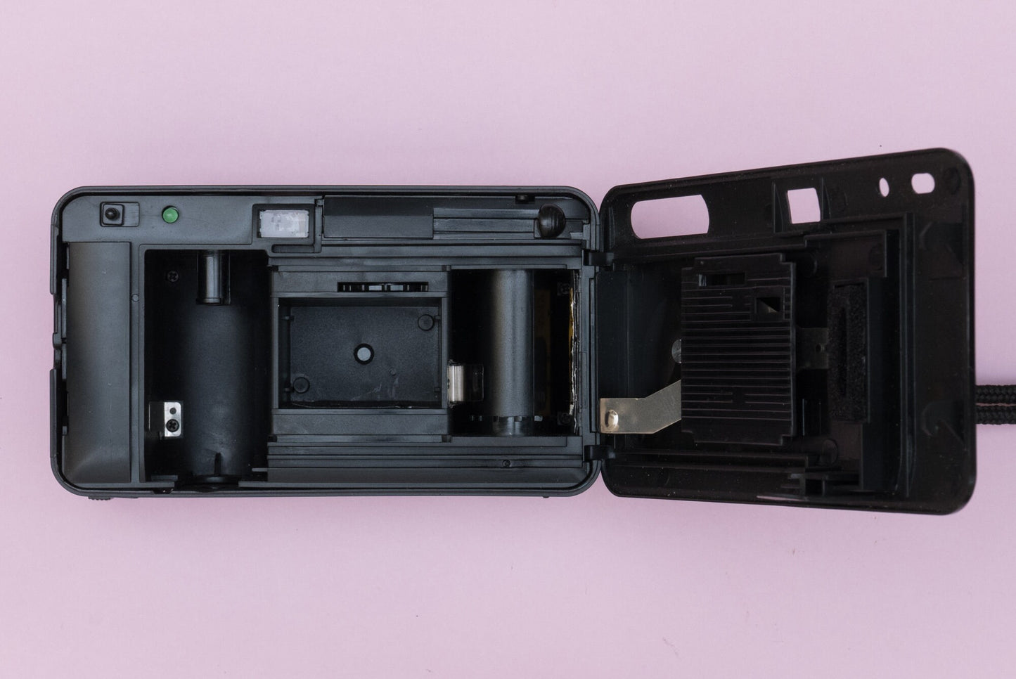 Concord 850 Slim Line Compact Point and Shoot 35mm Film Camera