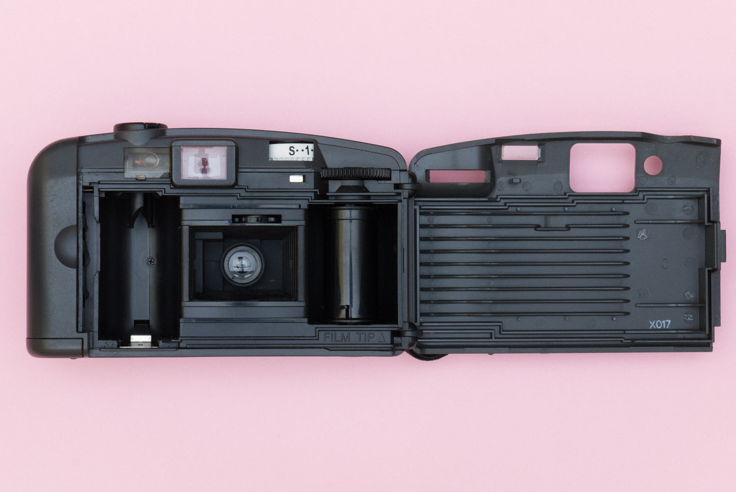 Carena 40BF Compact Point and Shoot 35mm Film Camera