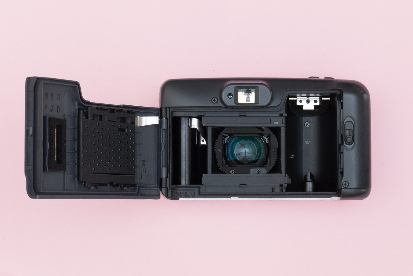 Yashica Kyocera EZ Zoom Point and Shoot 35mm Compact Film Camera