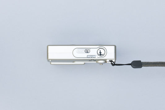 Konica Minolta DiMAGE X31 Compact Y2K Digital Camera