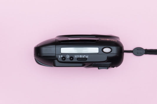 Minolta Riva Zoom 70w Compact 35mm Point and Shoot Film Camera Black