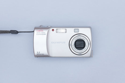 Olympus Camedia C-310 Zoom Compact Y2K Digital Camera