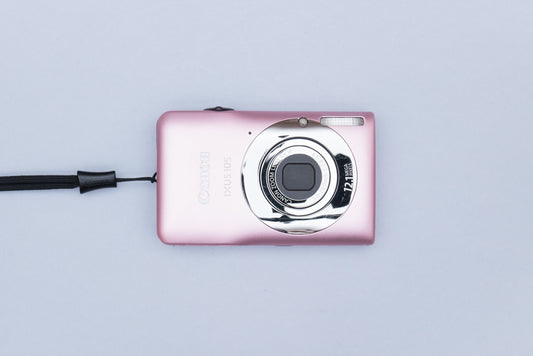 Canon IXUS 105 Compact Digital Camera