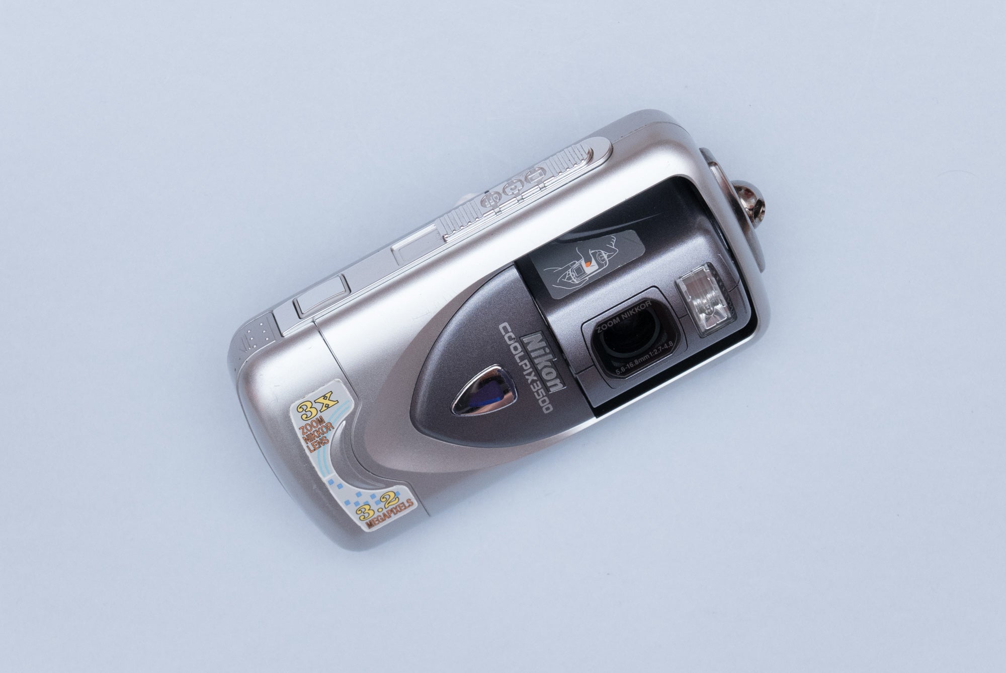 Nikon Coolpix 3500 Compact Y2K Digital Camera – OHSOCULT Film Compacts