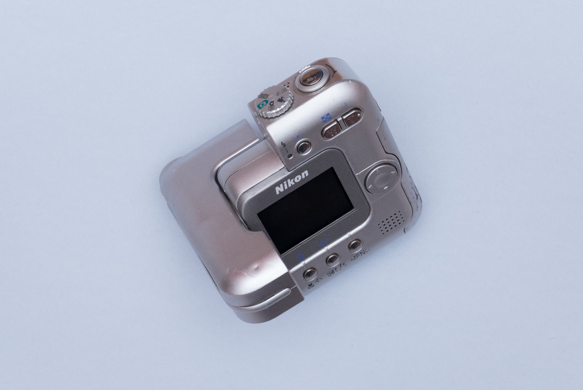 Nikon Coolpix SQ Compact Y2K Digital Camera – OHSOCULT Film Compacts