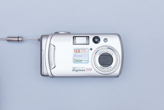 Samsung Digimax 530 Compact Y2K CCD Digital Camera