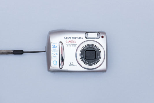 Olympus Camedia C-370 Zoom Compact Y2K Digital Camera