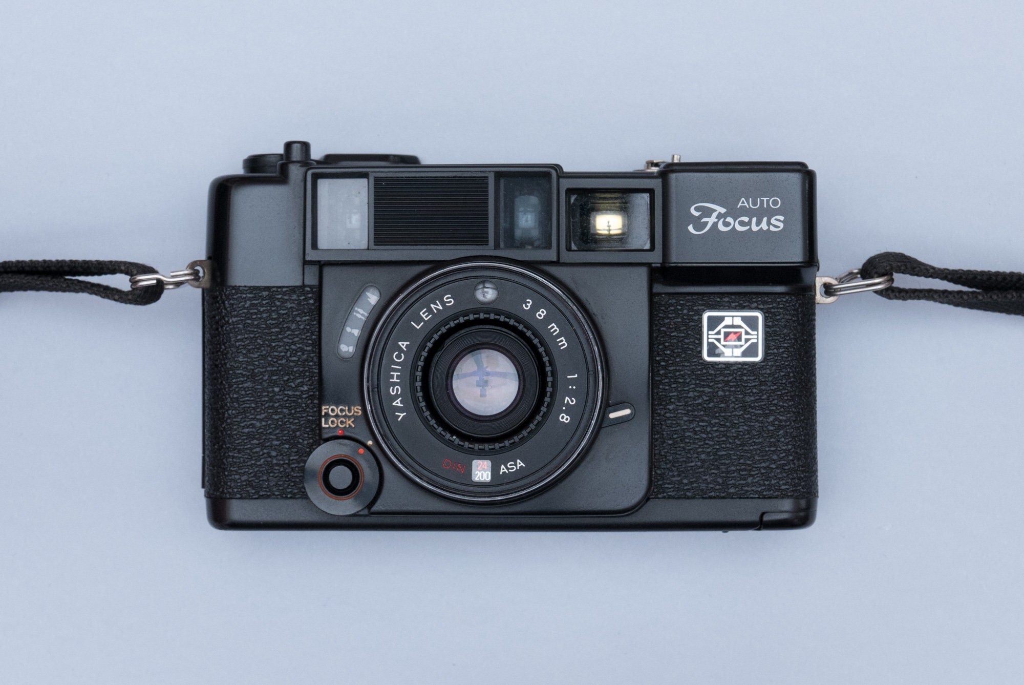 Vintage 1980s store Yashica Auto Focus 35mm Camera