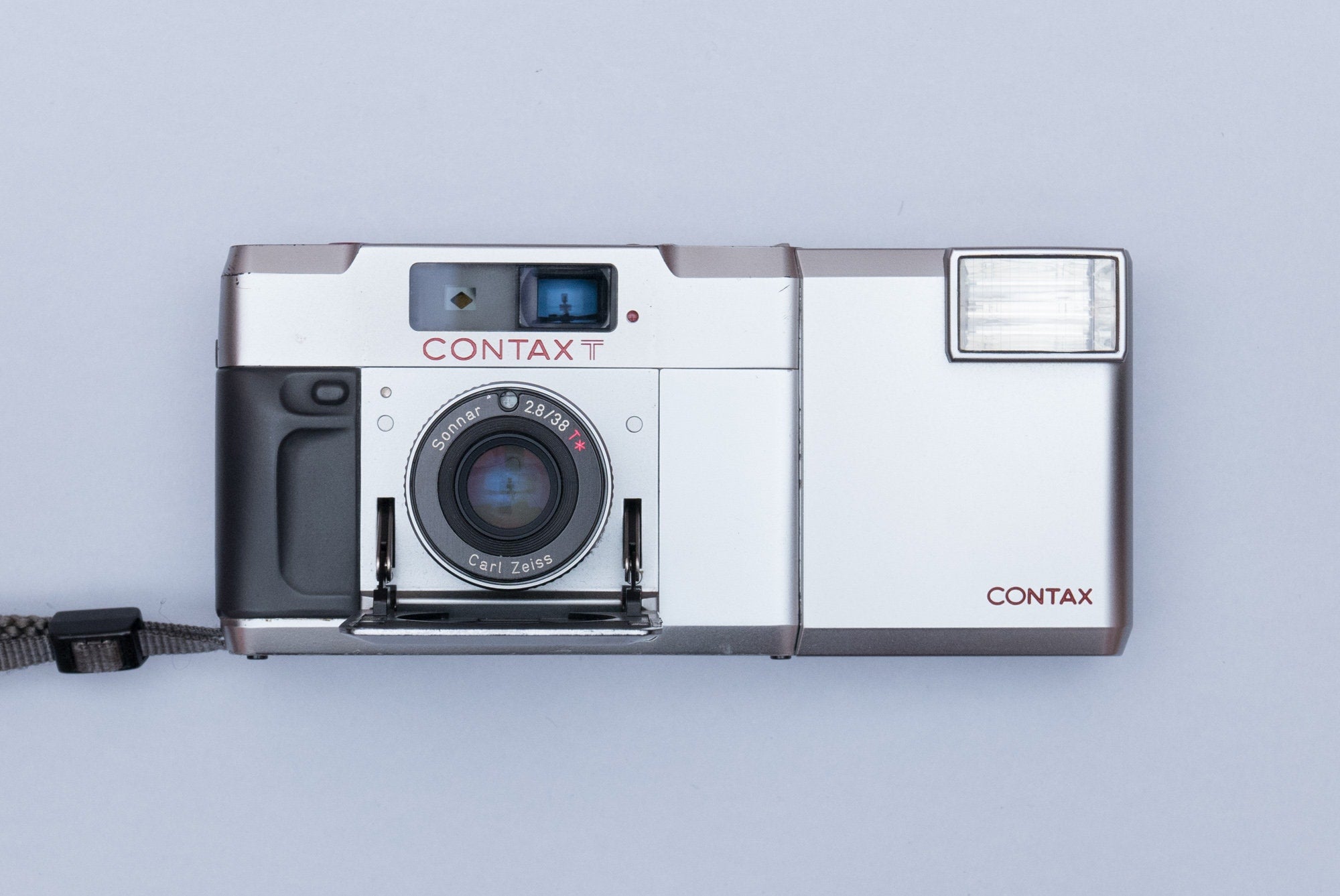 Contax T Silver Rangefinder Compact Film Camera Carl Zeiss Sonnar Lens and  Flash