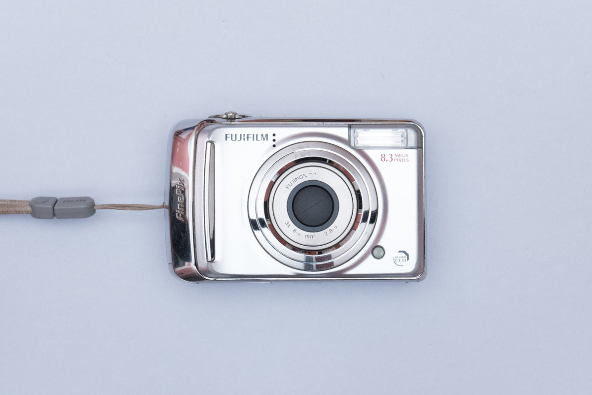 Fujifilm FinePix A800 Compact Y2K CCD Digital Camera 2000s Digicam 