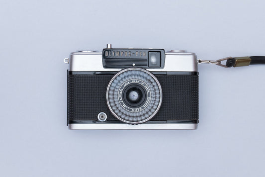 Olympus PEN EE-3 Half-Frame 35mm Compact Film Camera