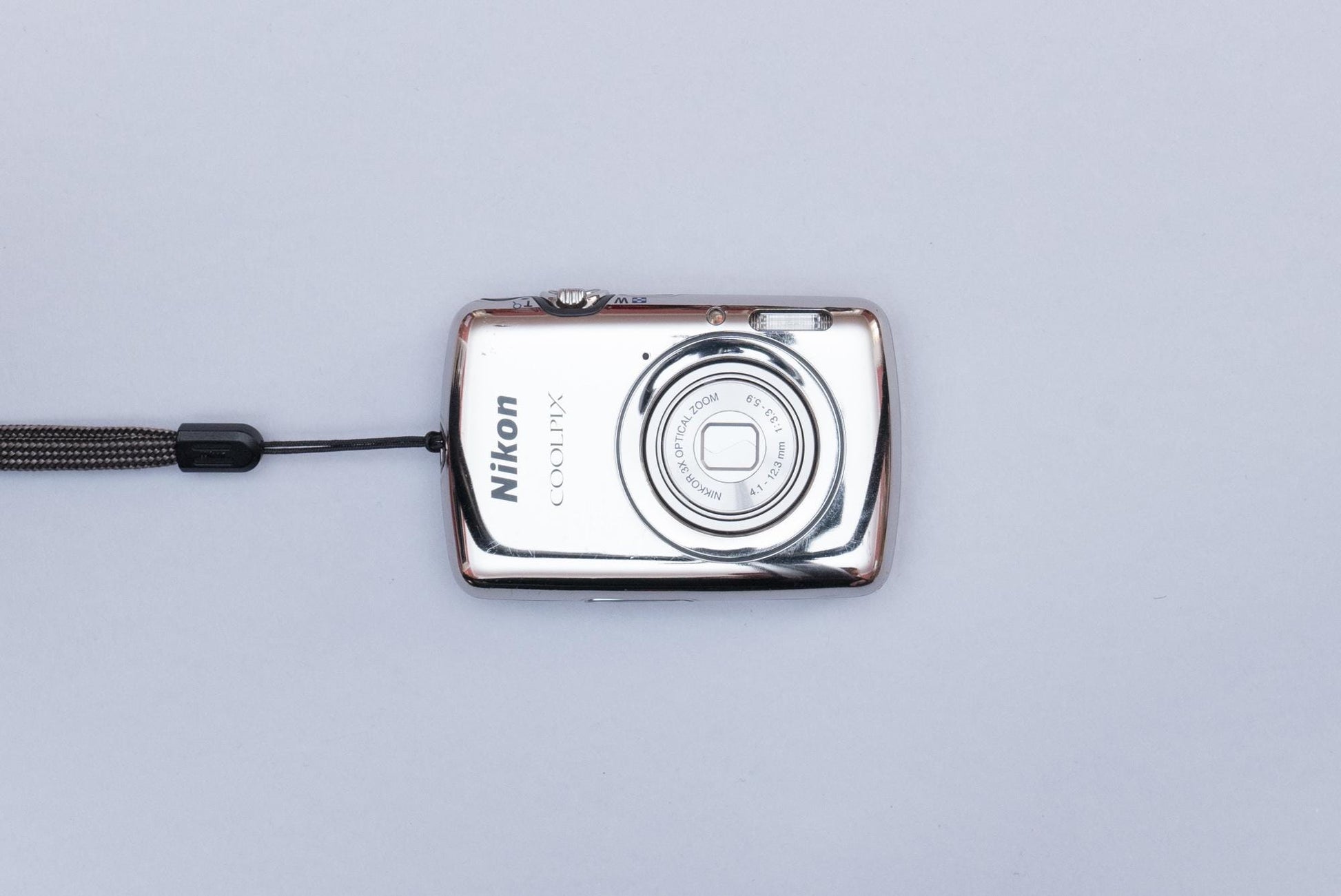 Nikon Coolpix S01 Mini Compact Digital Camera – OHSOCULT Film Compacts