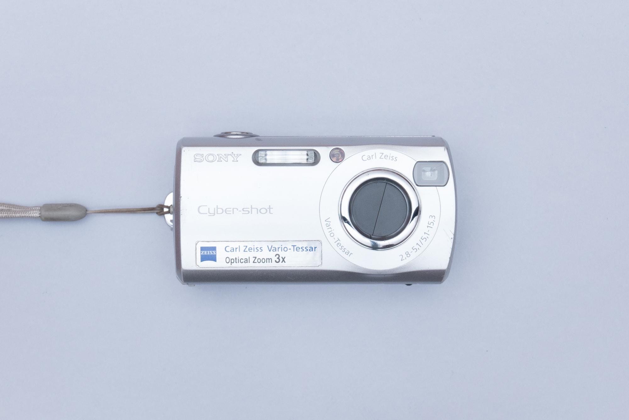 Sony Cyber-Shot DSC-S40 Compact Y2K Digital Camera – OHSOCULT Film
