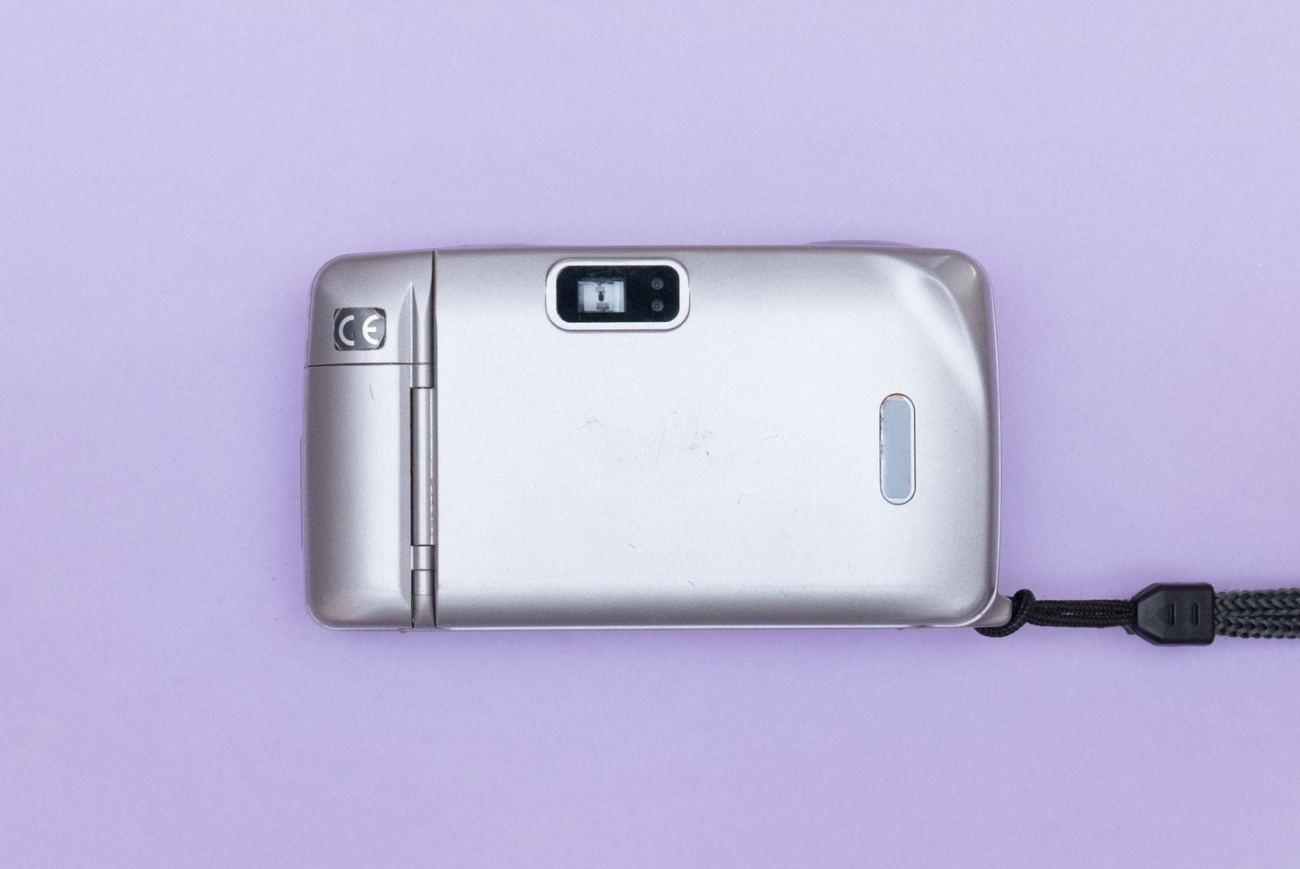 Yashica T5 Carl Zeiss Tessar 35mm Compact Film Camera Kyocera Point and Shoot