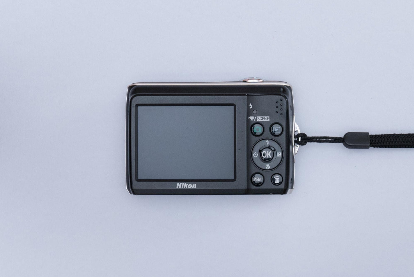 Nikon Coolpix L21 Compact Y2K Digital Camera