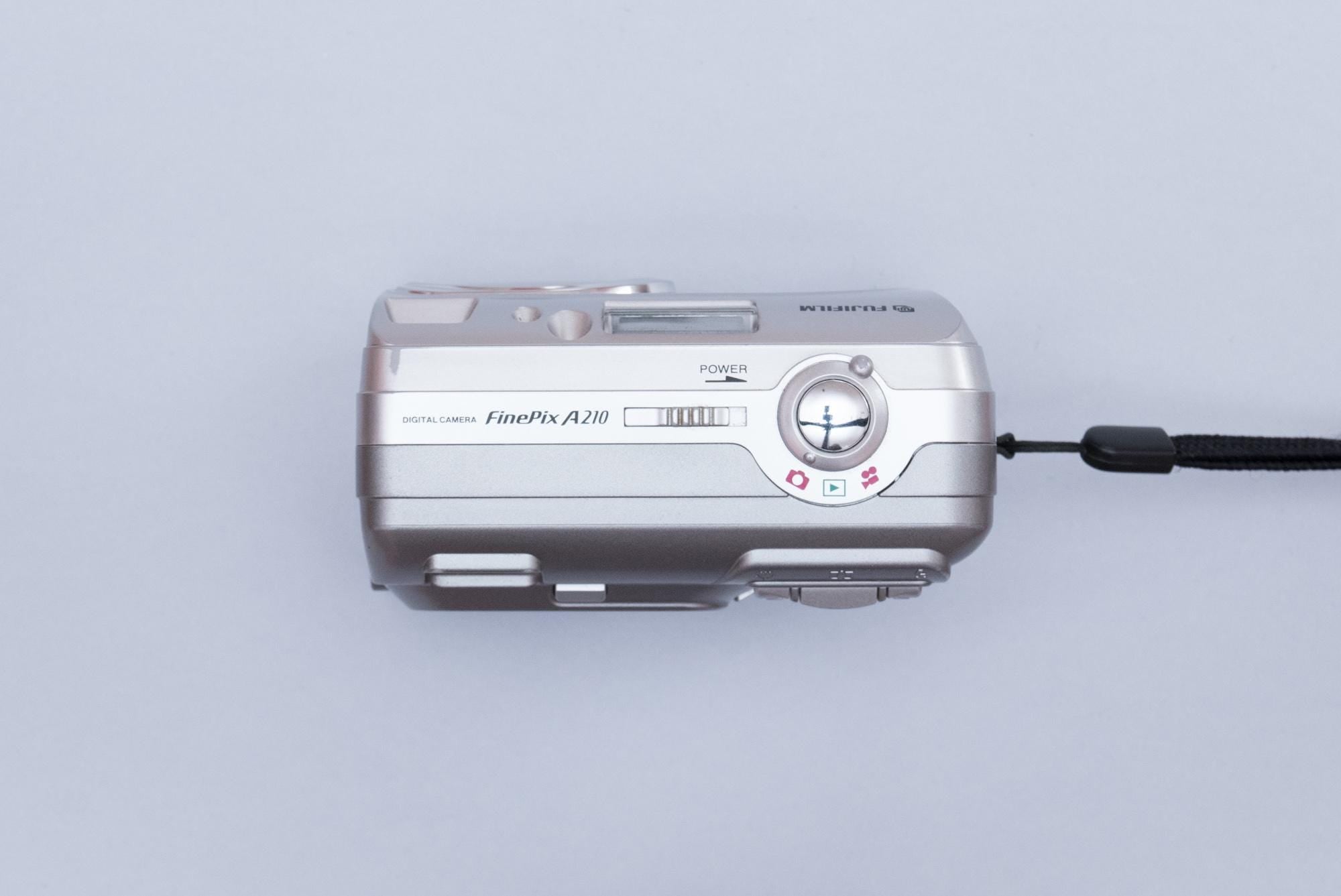 美品 動作品 平成レトロ Y2K FUJIFILM FinePix A210 FUJIFILM FINEPIX A210【完動品】【実写済み❗️】▪️オールド