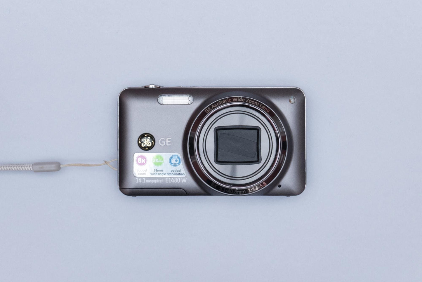 GE E1480 W Compact Y2K Digital Camera