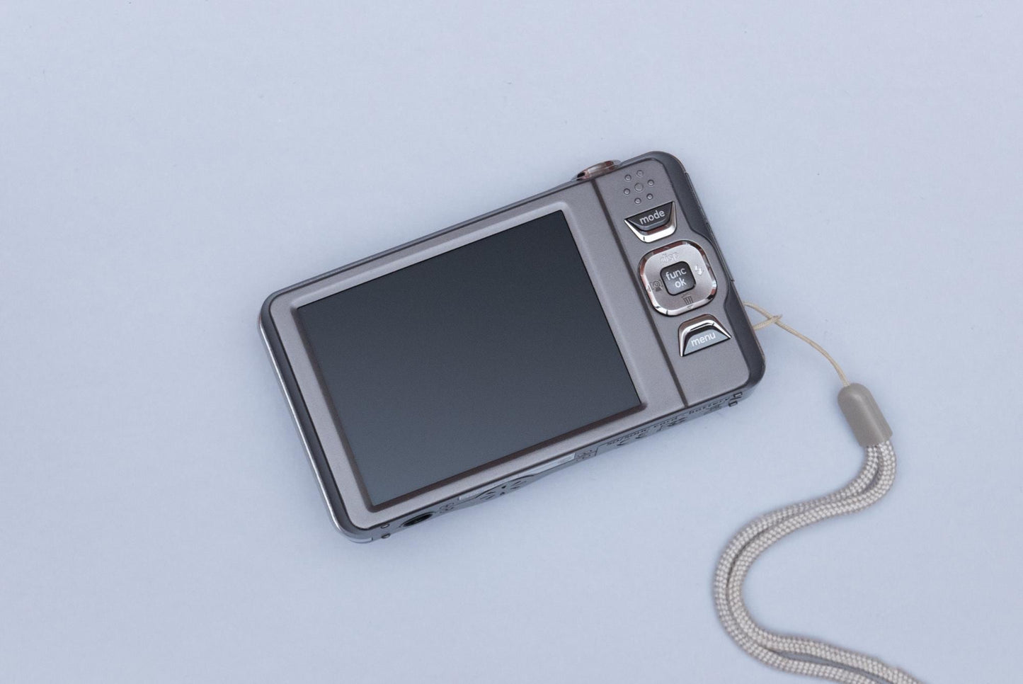 GE E1480 W Compact Y2K Digital Camera