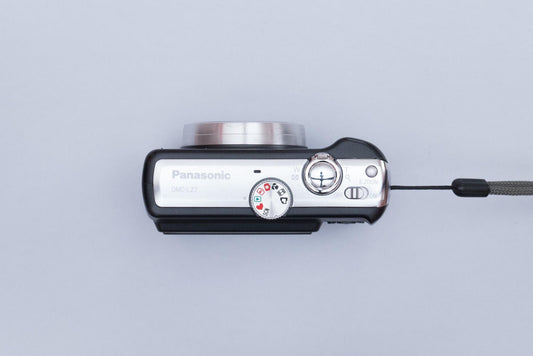 Panasonic Lumix DMC-LZ7 Compact Y2K Digital Camera