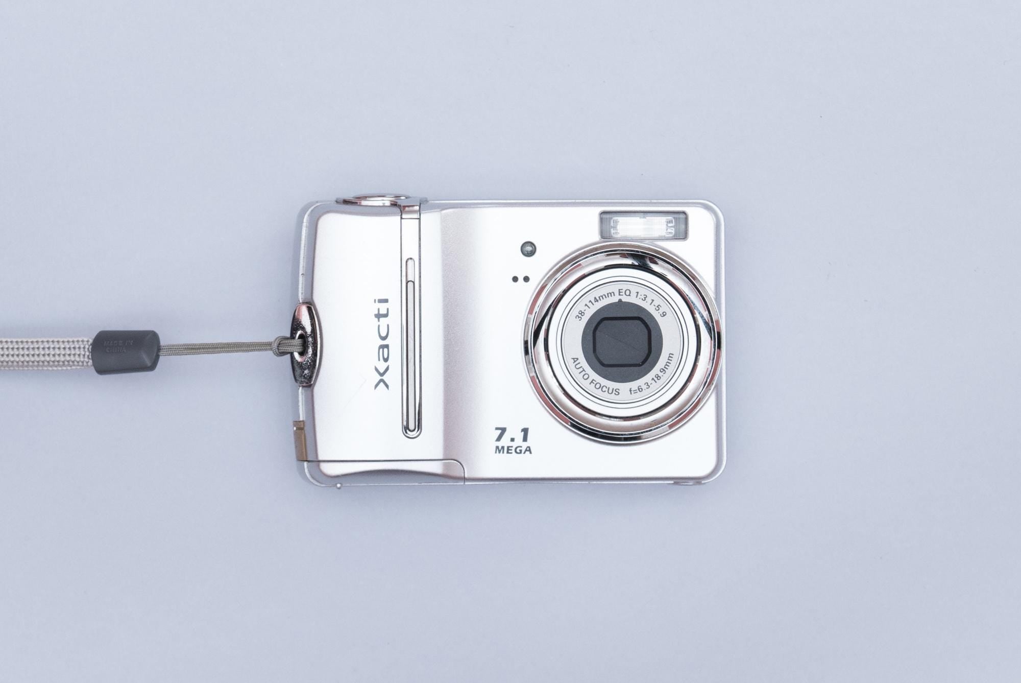 Sanyo Xacti VPC-S70 Compact Y2K Digital Camera – OHSOCULT Film