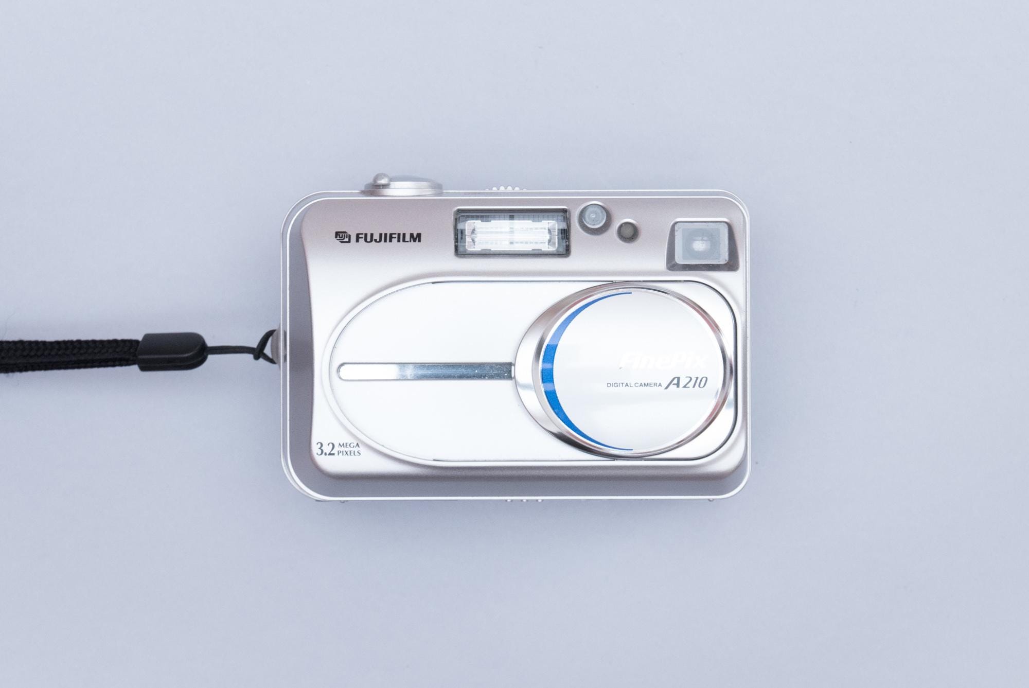 Fujifilm FinePix A210 Compact Y2K Digital Camera – OHSOCULT Film