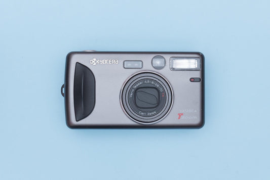 Yashica T Zoom Carl Zeiss Tessar 35mm Compact Film Camera Kyocera
