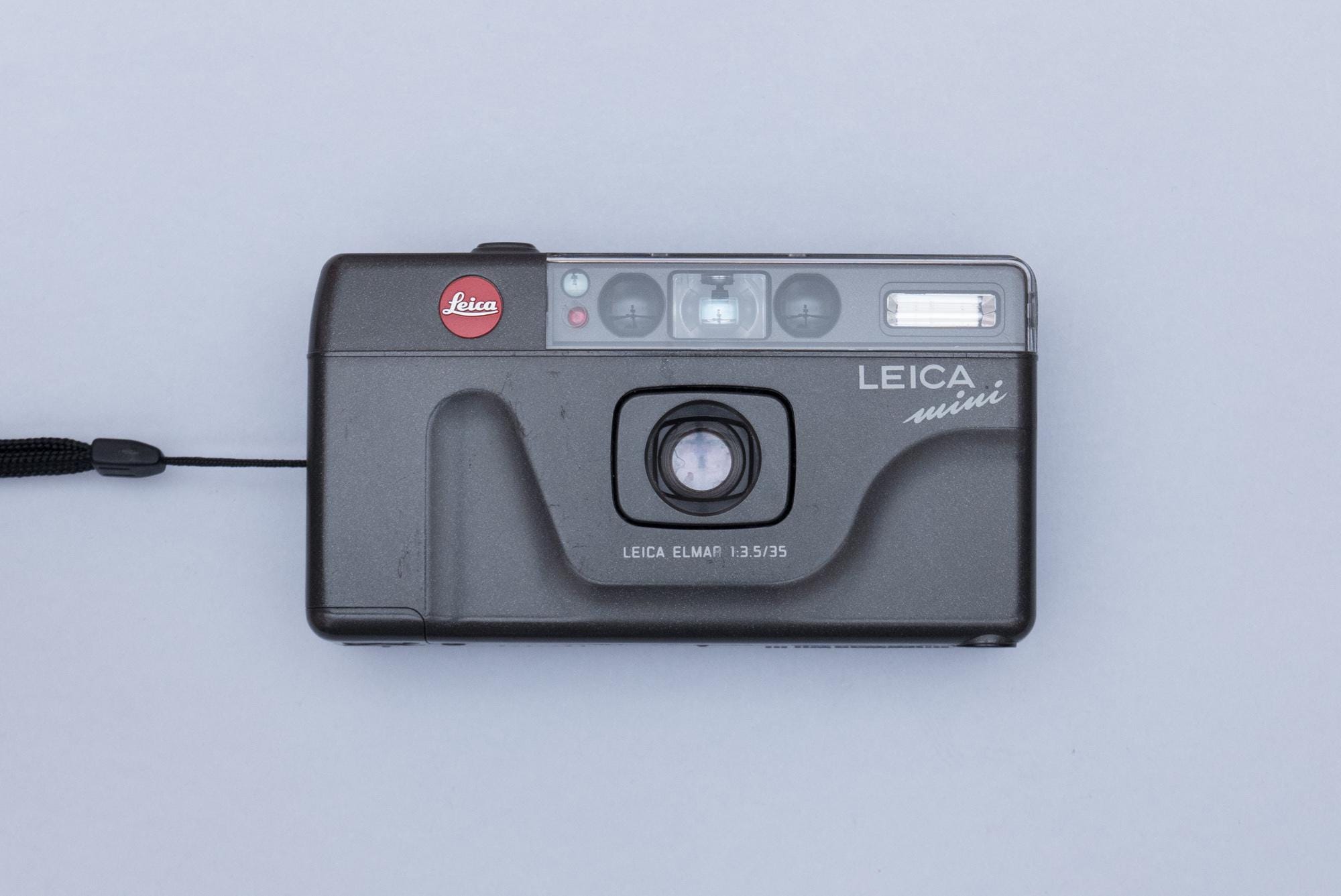 Leica Mini Compact 35mm Film Camera – OHSOCULT Film Compacts