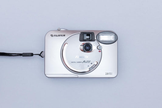 Fujifilm FinePix A201 Compact Y2K Digital Camera