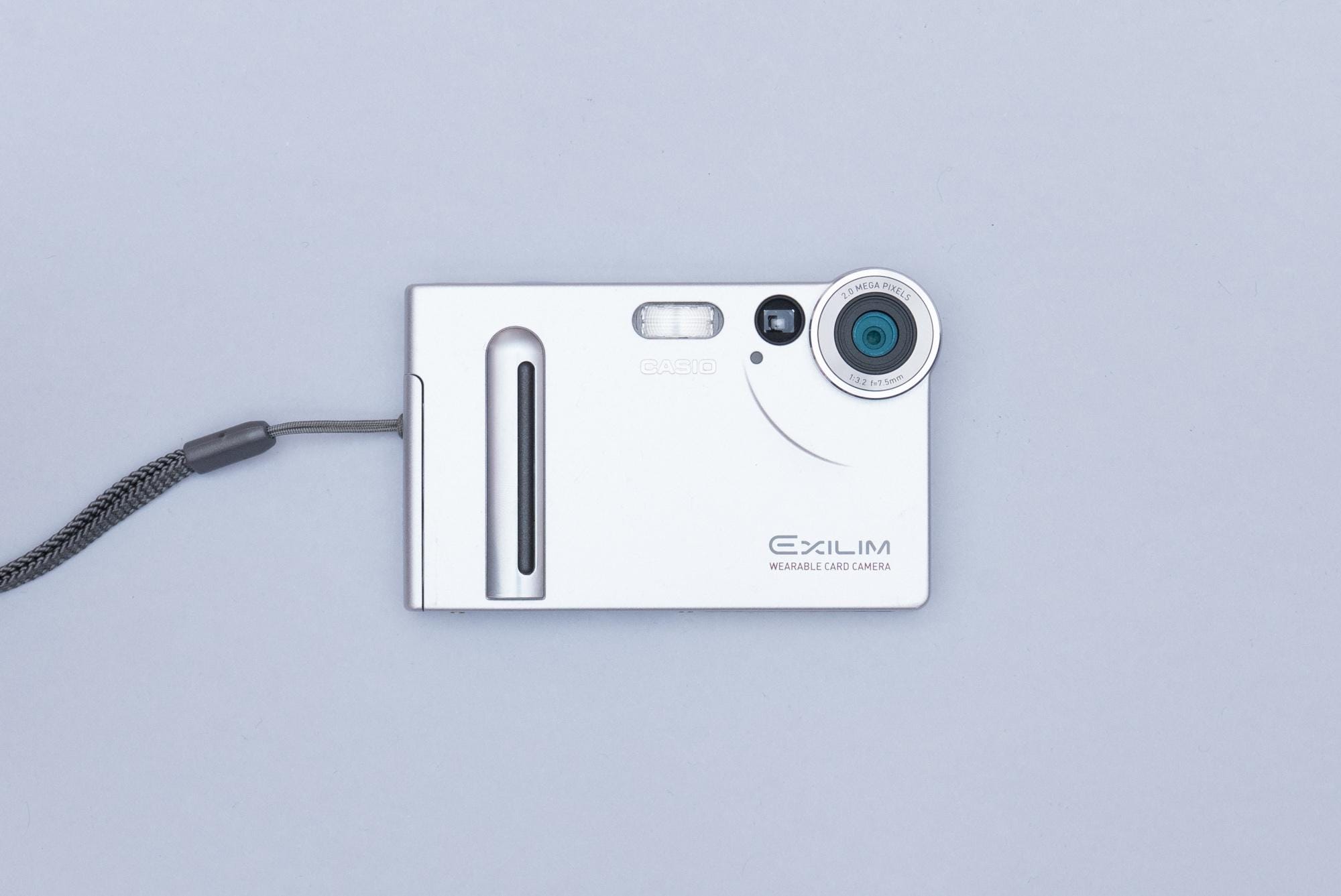 Casio Exilim EX-S2 Compact Y2K Digital Camera – OHSOCULT Film Compacts