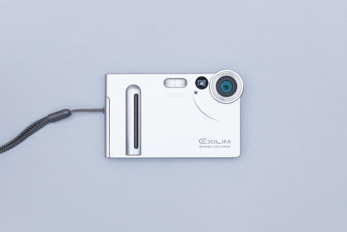 Casio Exilim EX-S2 Compact Y2K Digital Camera – OHSOCULT Film Compacts