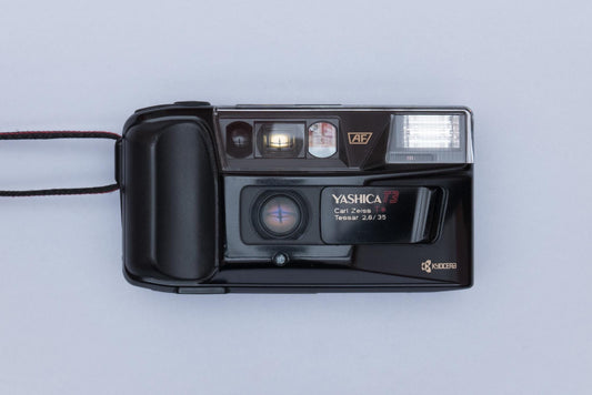 Yashica T3 Carl Zeiss Tessar 35mm Compact Film Camera Kyocera Point and Shoot