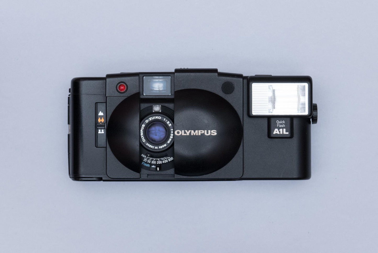 Olympus XA 2 Compact Film Camera with Zuiko 3.5/35mm lens and A1L Flash